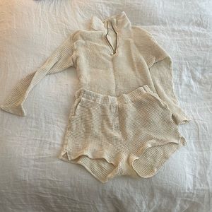 Donni Creme Waffle Knit Set